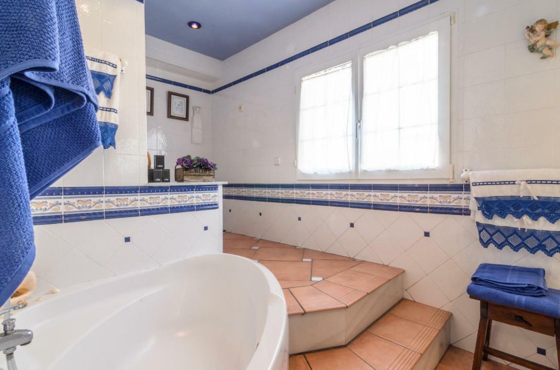 Habitaciones En Casa Centrica Con Piscina Альмуньекар Экстерьер фото